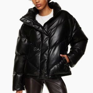 Aritzia Wilfred Vegan Leather Cloud Puff (BLACK)